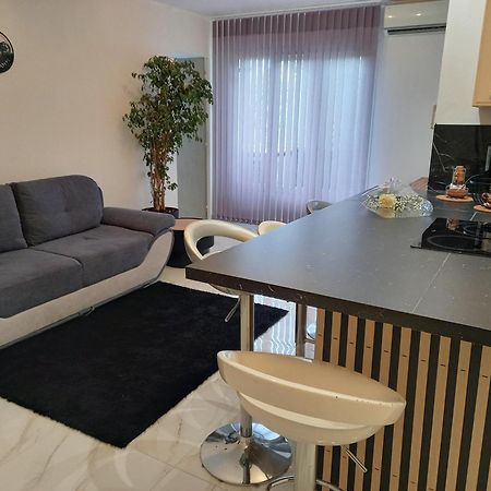 Appartement F2 Bastia  Kültér fotó